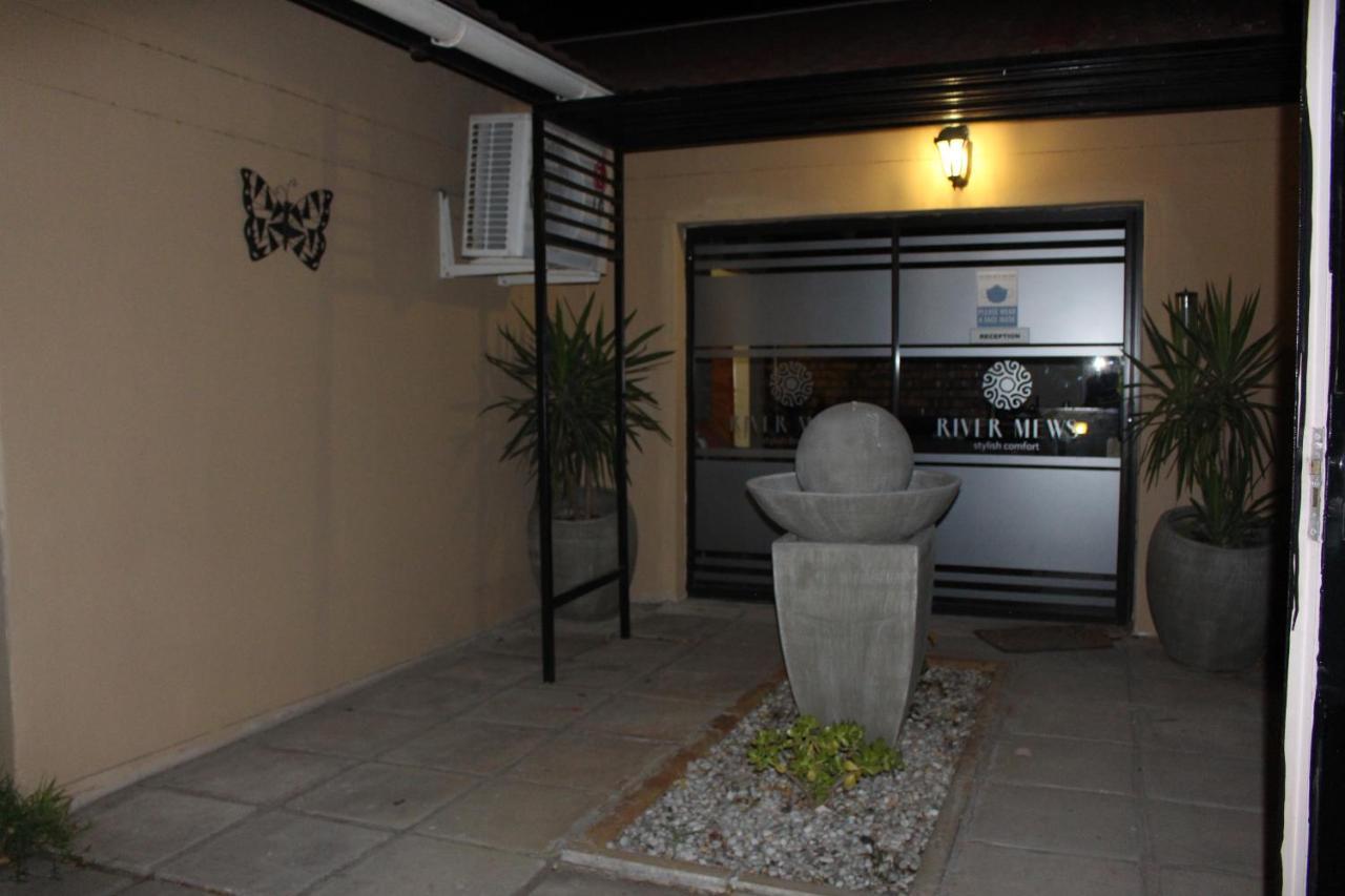 Rivermews Hotel And Spa Maun Exterior photo